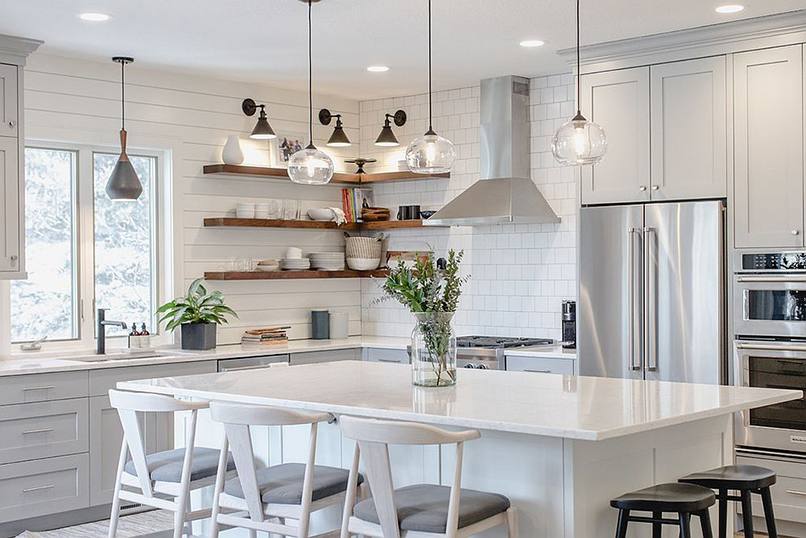 Choosing the Right Accessories for Your White Kitchen